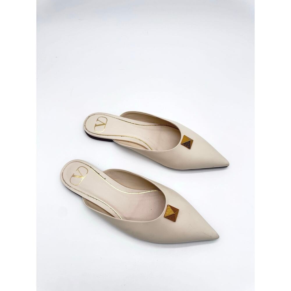 Valentino Garavani Roman Stud Flat Mules Ivory Beige Leather Size EU 37.5